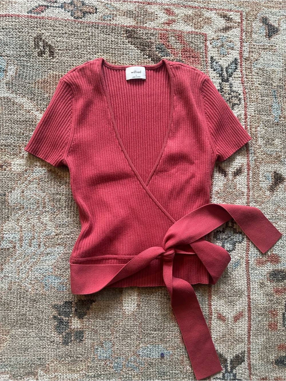 Wilfred Ribbed Wrap Short Sleeve Top in Deep Rose